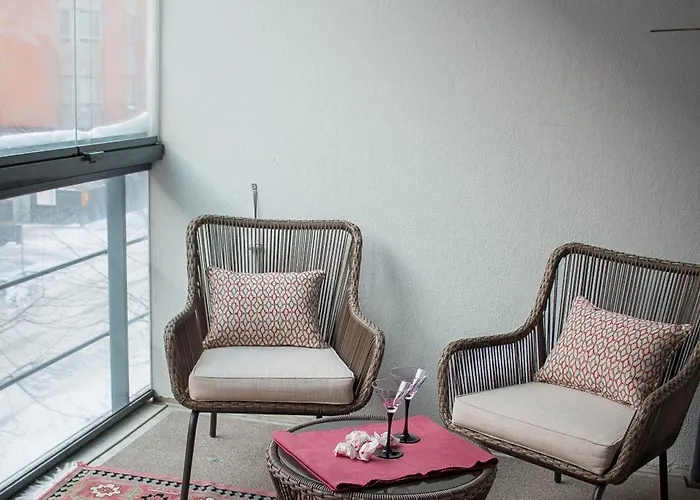 Aurinkolahti Cosy With Warm Parking