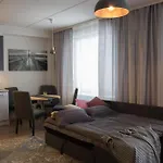 Huoneisto Aurinkolahti Cosy With Warm Parking *