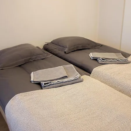 Aurinkolahti Cosy With Warm Parking Διαμέρισμα *