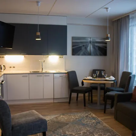 Aurinkolahti Cosy With Warm Parking Διαμέρισμα