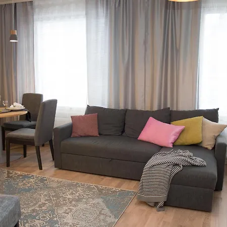 شقة Aurinkolahti Cosy With Warm Parking هلسنكي